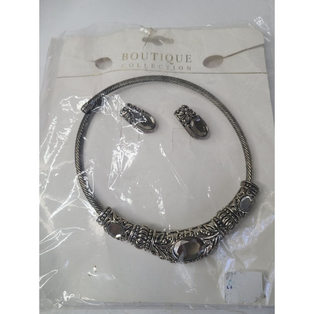 Boutique Collection Silvertone Necklace & Earring Set